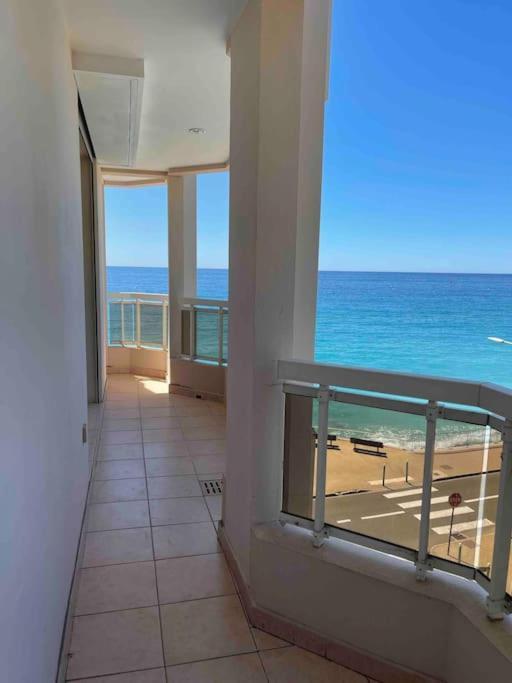 Appartement Bord De Mer Avec Garage Menton Buitenkant foto